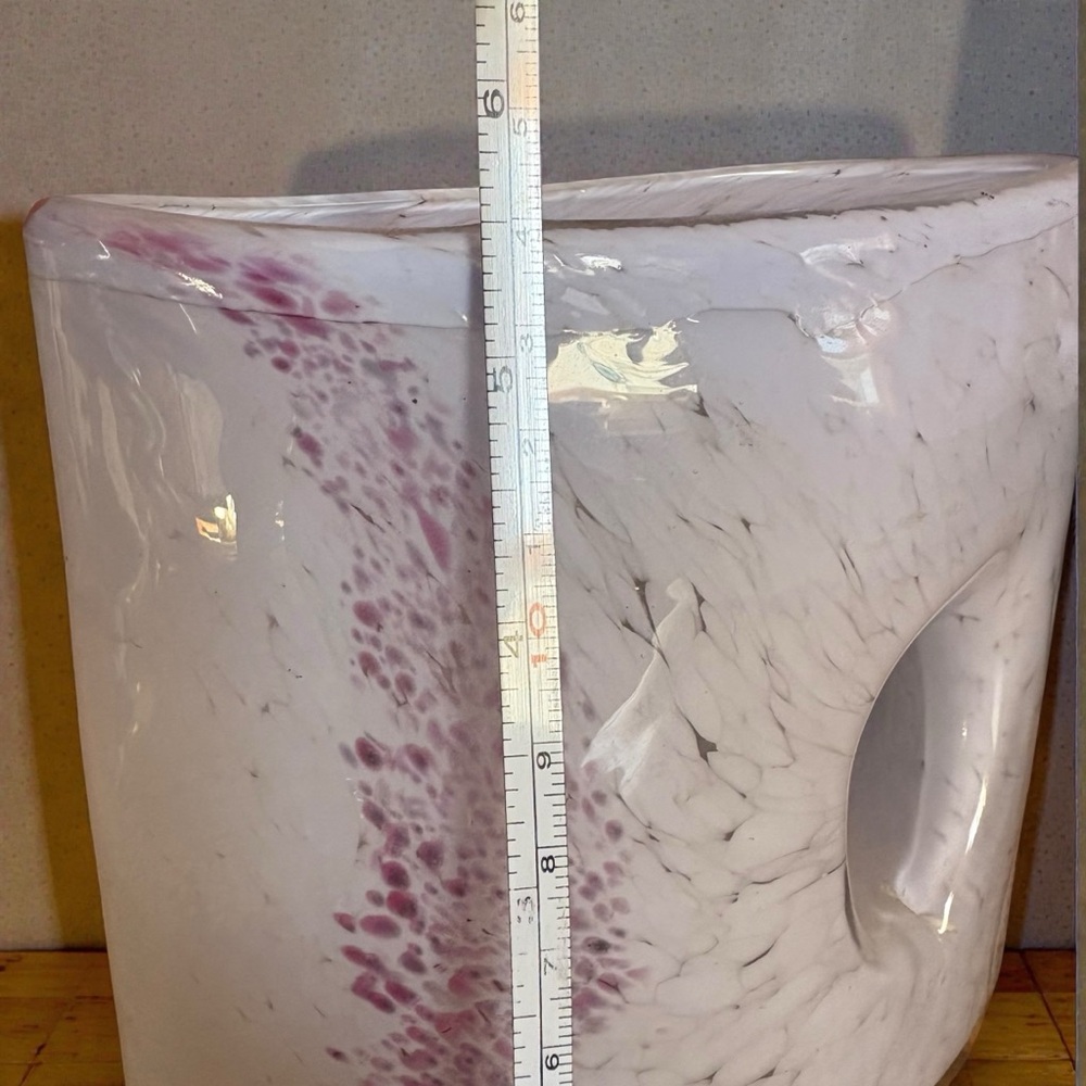 Vintage Hand Blown Art Glass Vase (Or Pitcher) Color Speckled Purple And White - Picture 7 of 8